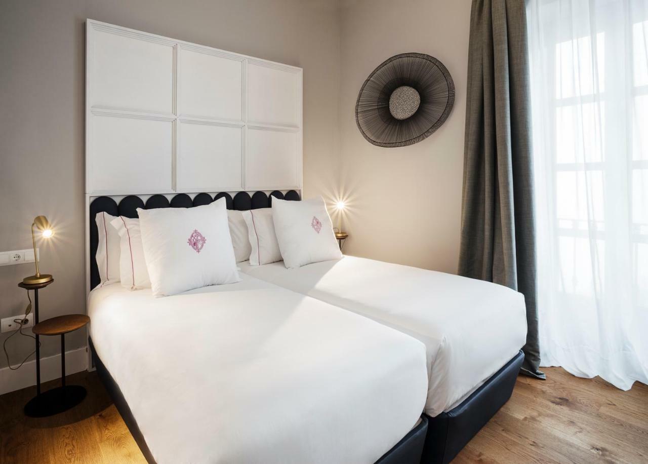 Apartamentos One Shot Conde De Torrejon Séville Extérieur photo