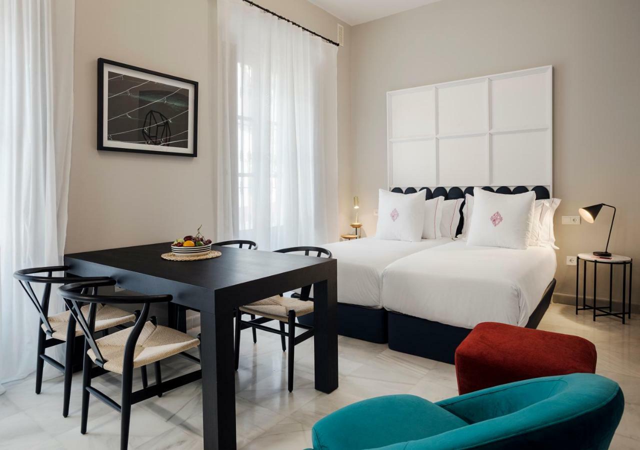 Apartamentos One Shot Conde De Torrejon Séville Extérieur photo