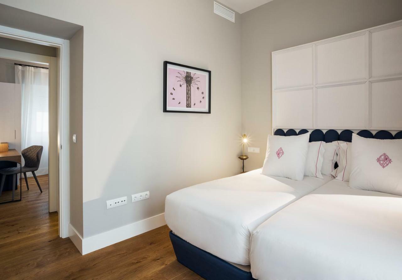 Apartamentos One Shot Conde De Torrejon Séville Extérieur photo